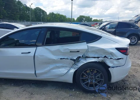 2020 Tesla Model 3 Standard Range Plus Rear-Wheel Drive/Standard Range Rear-Wheel Drive из США, поврежденный, VIN 5YJ3E1EA6LF632917